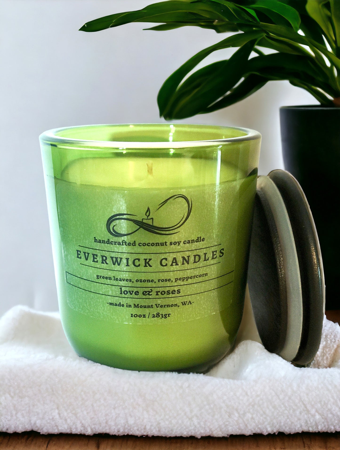 LOVE & ROSES - Green Leaves, Ozone, Rose, Carnation, Powder, Peppercorn